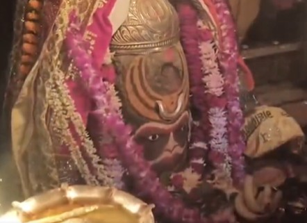 महाकाल के दरबार में भक्तों का तांता, त्रिपुंड और मुंडमाला में बाबा के दिव्य दर्शन