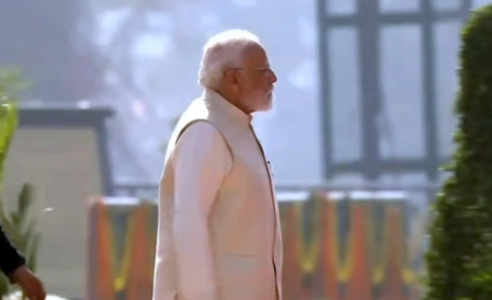 राममंदिर ध्वजारोहण : अयोध्या में पीएम मोदी का भव्य स्वागत