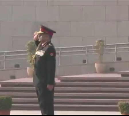 श्रीलंका में ऑपरेशन पवन में शहीद हुए जवानों को सेनाध्यक्ष की श्रद्धांजलि श्रीलंका में ऑपरेशन पवन में शहीद हुए जवानों को सेनाध्यक्ष की श्रद्धांजलि