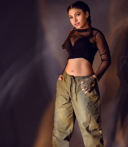 शर्तां गाने को तुलसी कुमार ने बताया दिल की आवाज, बोलीं, सीमाएं तोड़ना चाहती हूं शर्तां गाने को तुलसी कुमार ने बताया दिल की आवाज, बोलीं, सीमाएं तोड़ना चाहती हूं