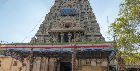 छह सौ साल से भी पुराना है दक्षिण भारत का यह नारायण मंदिर, जमीन पर नहीं पड़ती आठ हिस्सों में बने शिखर की परछाईं छह सौ साल से भी पुराना है दक्षिण भारत का यह नारायण मंदिर, जमीन पर नहीं पड़ती आठ हिस्सों में बने शिखर की परछाईं