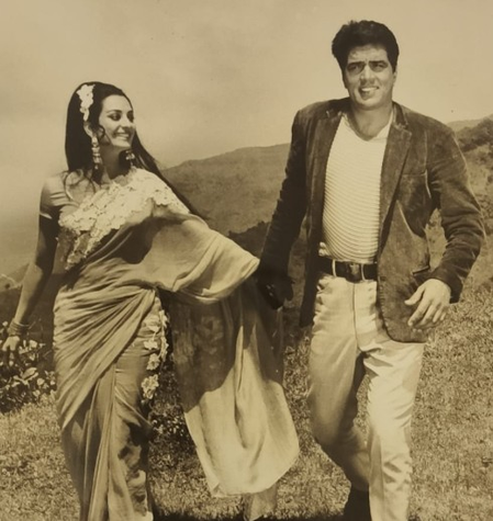 सायरा बानो ने धर्मेंद्र को बताया दिलीप कुमार का 'धरम', लिखा भावुक नोट