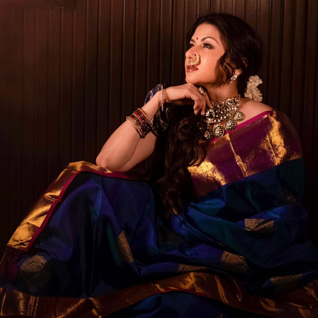<div>Bhagyashree Patwardhan brings the 90s magic on 'Swag vs Sanskaari' special on Indian Idol 16</div>