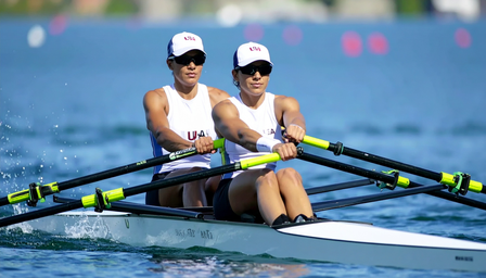 रोइंग पानी पर ताकत और तालमेल का खेल, जिसने ओलंपिक में बनाई खास पहचान रोइंग पानी पर ताकत और तालमेल का खेल, जिसने ओलंपिक में बनाई खास पहचान