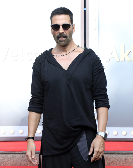 Akshay Kumar says 'Never forgive, never forget' as he pays tribute to 26/11 attack victims