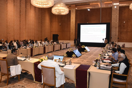 केंद्रीय मंत्री नितिन गडकरी और सीएम भूपेंद्र पटेल ने एनएचएआई के अधिकारियों के साथ समीक्षा बैठक की केंद्रीय मंत्री नितिन गडकरी और सीएम भूपेंद्र पटेल ने एनएचएआई के अधिकारियों के साथ समीक्षा बैठक की