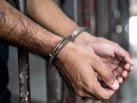 बटाला पुलिस ने गैंगस्टर के करीबी साथी को किया गिरफ्तार, हथियार बरामद बटाला पुलिस ने गैंगस्टर के करीबी साथी को किया गिरफ्तार, हथियार बरामद