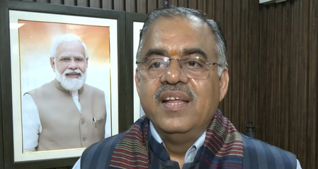 पेड़ों की पाठशाला बच्चों को प्रकृति से जोड़ने का अनोखा तरीका  तरुण चुघ