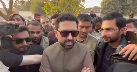 Pakistan: PTI wants meeting with Imran Khan, considering 'last option'