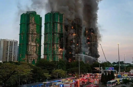 शी चिनफिंग ने हांगकांग अग्निकांड पर संवेदना व्यक्त करते हुए न्यूनतम नुकसान की मांग की शी चिनफिंग ने हांगकांग अग्निकांड पर संवेदना व्यक्त करते हुए न्यूनतम नुकसान की मांग की