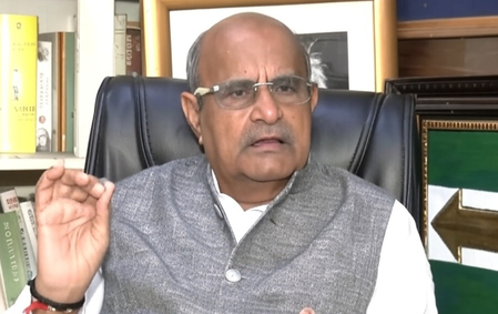 ममता बनर्जी तथ्यों को तोड़-मरोड़ कर पेश कर रही हैं केसी त्यागी ममता बनर्जी तथ्यों को तोड़-मरोड़ कर पेश कर रही हैं केसी त्यागी