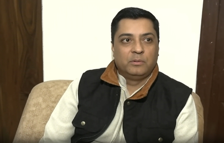 कांग्रेस की समीक्षा बैठक में बवाल, धमकी के आरोपों पर क्या बोले संजीव सिंह?