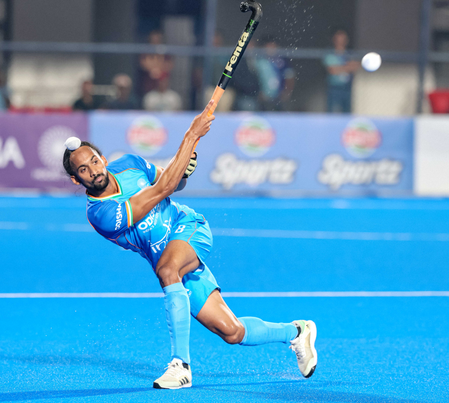 कॉमनवेल्थ गेम्स 2010 में भारत ने कितने पदक जीते थे?