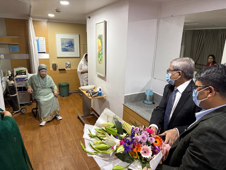 बांग्लादेश खालिदा जिया की हालत नाजुक, देशभर में उनके लिए मांगी जा रहीं दुआएं