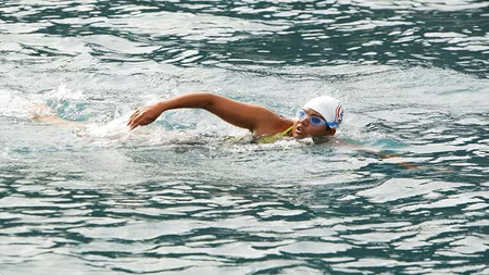 भक्ति शर्मा महासागरों को पार करने वाली भारत की बेटी, जिनके नाम विश्व रिकॉर्ड भक्ति शर्मा महासागरों को पार करने वाली भारत की बेटी, जिनके नाम विश्व रिकॉर्ड