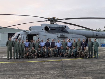 भारतीय वायुसेना ने श्रीलंका भेजे दो एमआई-17वी5 हेलीकॉप्टर, राहत व बचाव कार्यों में करेंगे मदद