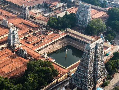 2 हजार साल से भी पुराना है मीनाक्षी देवी का यह भव्य मंदिर, रहस्यमयी रूप में विराजमान हैं माता 2 हजार साल से भी पुराना है मीनाक्षी देवी का यह भव्य मंदिर, रहस्यमयी रूप में विराजमान हैं माता