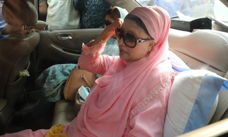 Ex-B'desh PM Khaleda Zia critical, BNP signals plans for possible transfer abroad