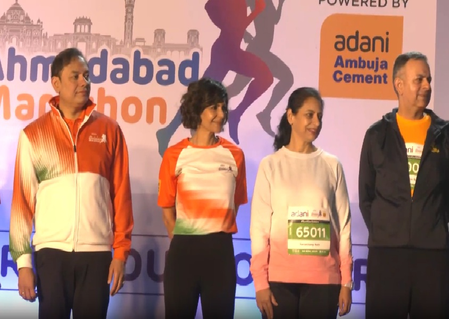 अदाणी अहमदाबाद मैराथन प्रीति झंगियानी और मंदिरा बेदी ने सशस्त्र बलों को किया सलाम