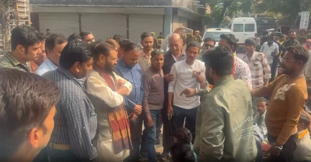 कोटा में शिव परिवार की मूर्ति खंडित करने पर बवाल, दोषियों पर कार्रवाई की मांग कोटा में शिव परिवार की मूर्ति खंडित करने पर बवाल, दोषियों पर कार्रवाई की मांग