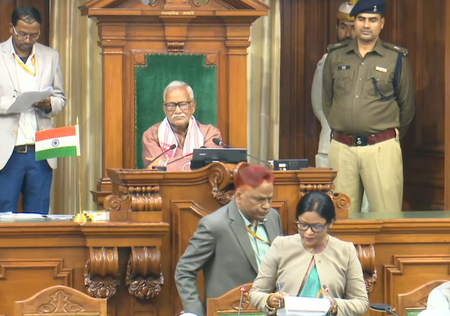 बिहार विधानसभा में नवनिर्वाचित विधायकों को दिलाई गई शपथ बिहार विधानसभा में नवनिर्वाचित विधायकों को दिलाई गई शपथ