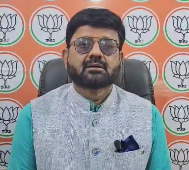 नेशनल हेराल्ड मामले पर प्रतुल शाह बोले, लोग कितने भी बड़े हों, कानून के लंबे हाथ उन तक पहुंचेंगे नेशनल हेराल्ड मामले पर प्रतुल शाह बोले, लोग कितने भी बड़े हों, कानून के लंबे हाथ उन तक पहुंचेंगे