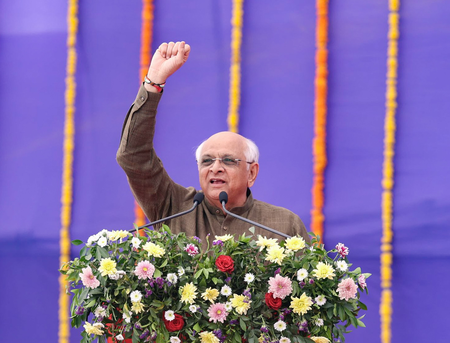 पारसियों ने श्रीमद्भगवद्गीता के स्वधर्म के संदेश को आत्मसात किया सीएम भूपेंद्र पटेल पारसियों ने श्रीमद्भगवद्गीता के स्वधर्म के संदेश को आत्मसात किया सीएम भूपेंद्र पटेल