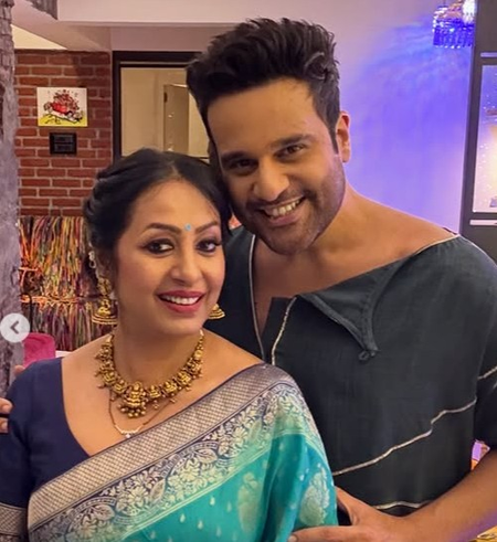 जन्मदिन पर कश्मीरा शाह को मिली दोस्तों और साथी कलाकारों से शुभकामनाएं जन्मदिन पर कश्मीरा शाह को मिली दोस्तों और साथी कलाकारों से शुभकामनाएं