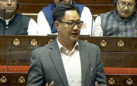 चुनाव सुधारों पर चर्चा के लिए सरकार तैयार, लेकिन सूचीबद्ध कामकाज पूरा करने दीजिएः किरेन रिजिजू