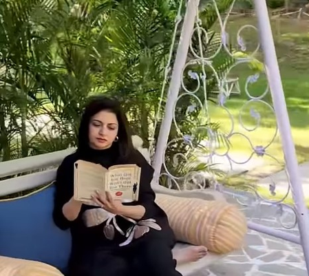 कभी-कभी शोरगुल से दूर रीसेट की जरूरत होती है  भाग्यश्री