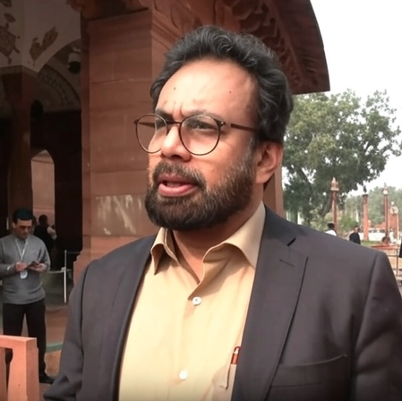 संचार साथी ऐप को लेकर विपक्ष ने सरकार को घेरा, लगाया जासूसी का आरोप