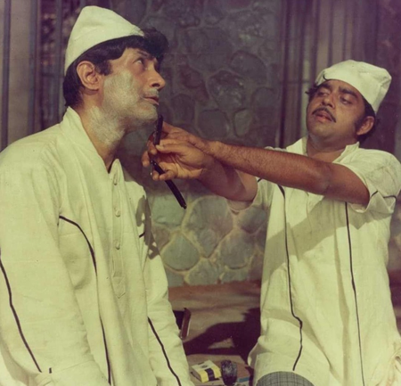 <div>Shatrughan Sinha remembers 'stylish & evergreen' Dev Anand on his 14th death anniversary</div>