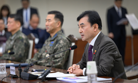 <div>South Korea's Defence chief urges military to defend constitutional values 1 year after martial law bid</div>