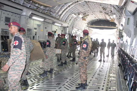 श्रीलंका में आपदा प्रभावित लोगों की मदद के लिए भारत ने उठाया बड़ा कदम, हेल्थकेयर फील्ड हॉस्पिटल बनाया श्रीलंका में आपदा प्रभावित लोगों की मदद के लिए भारत ने उठाया बड़ा कदम, हेल्थकेयर फील्ड हॉस्पिटल बनाया