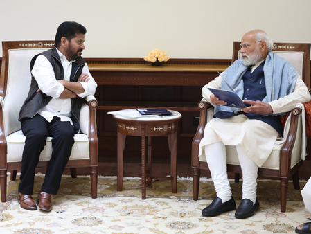 रेवंत रेड्डी ने पीएम मोदी से की मुलाकात, तेलंगाना राइजिंग ग्लोबल समिट के लिए दिया औपचारिक निमंत्रण