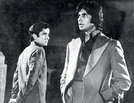 शशि कपूर थिएटर से शुरुआत कर बने फिल्म स्टार, अमिताभ बच्चन के साथ बॉलीवुड में मचाया धमाल