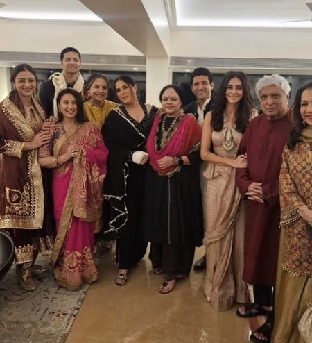 मेरी गर्ल गैंग साथ होती है तो कोई भी पल बोरिंग नहीं होता, वीडियो पोस्ट कर बोलीं शबाना आजमी