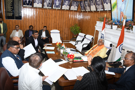 बिहार स्पीकर प्रेम कुमार ने विधानसभा भवन निर्माण विभाग के अधिकारियों के साथ की बैठक