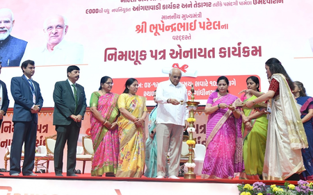 आंगनबाड़ी बच्चे के जीवन निर्माण की पहली सीढ़ी है सीएम भूपेंद्र पटेल