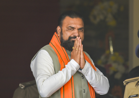 बिहार : सम्राट चौधरी के लालू यादव की जब्त संपत्ति पर स्कूल खोलने के बयान से राजनीति गरमाई