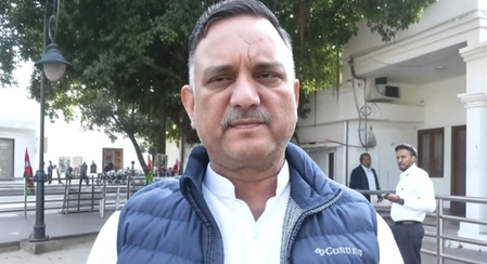 एसआईआर प्रक्रिया को समय पूर्व खत्म कराने का बीएलओ पर डाला जा रहा दबाव सपा नेता उदयवीर सिंह