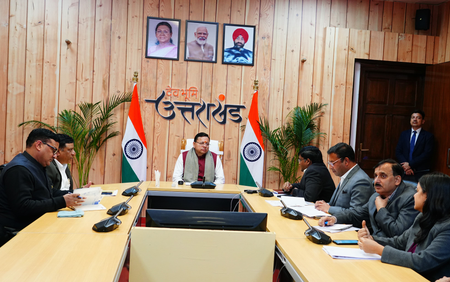 उत्तराखंड सीएम धामी का सख्त आदेश, महीने की 5 तारीख तक खाते में भेजी जाए पेंशन