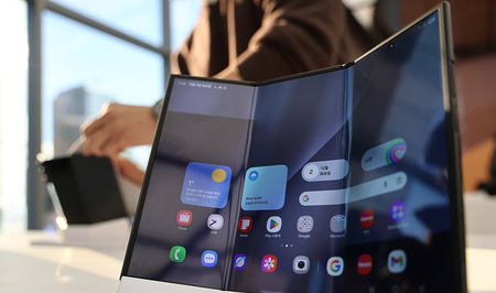 Samsung tops global foldable phone shipments in Q3: Report