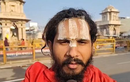 अयोध्या के संतों ने कोठारी बंधुओं और कारसेवकों को किया याद, चप्पे-चप्पे पर पुलिस बल तैनात अयोध्या के संतों ने कोठारी बंधुओं और कारसेवकों को किया याद, चप्पे-चप्पे पर पुलिस बल तैनात