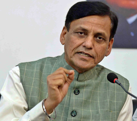 आक्रांताओं के नाम पर कोई मस्जिद बनाता है तो उसके नियत में खोट नित्यानन्द राय