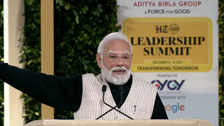 जब दुनिया मंदी की बात करती है, तो भारत प्रगति की गाथा लिखता है पीएम मोदी