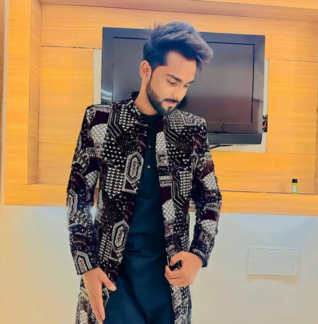 'धुरंधर' में रणवीर सिंह के साथ काम करने पर बोले शहजाद अली, 'लगा, मैं तूफान के साथ तालमेल बैठा रहा हूं' 'धुरंधर' में रणवीर सिंह के साथ काम करने पर बोले शहजाद अली, 'लगा, मैं तूफान के साथ तालमेल बैठा रहा हूं'