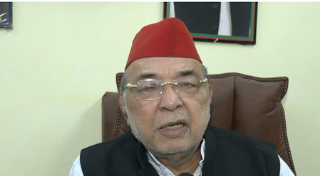 कुमारस्वामी के स्कूली पाठ्यक्रम में भगवद गीता शामिल करने की मांग का सपा विधायक ने किया समर्थन