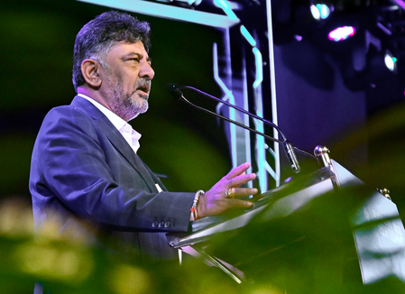 इंडिगो की गड़बड़ी सरकार के मोनोपॉली मॉडल का नतीजा: डीके शिवकुमार