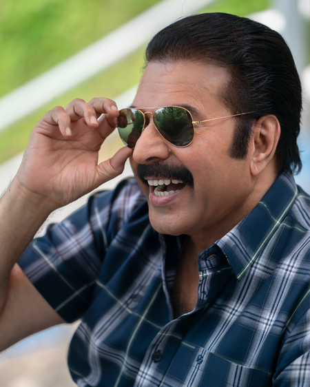 <div>Truly blown away by the love 'Kalamkaval' has been receiving, says Mammootty</div>